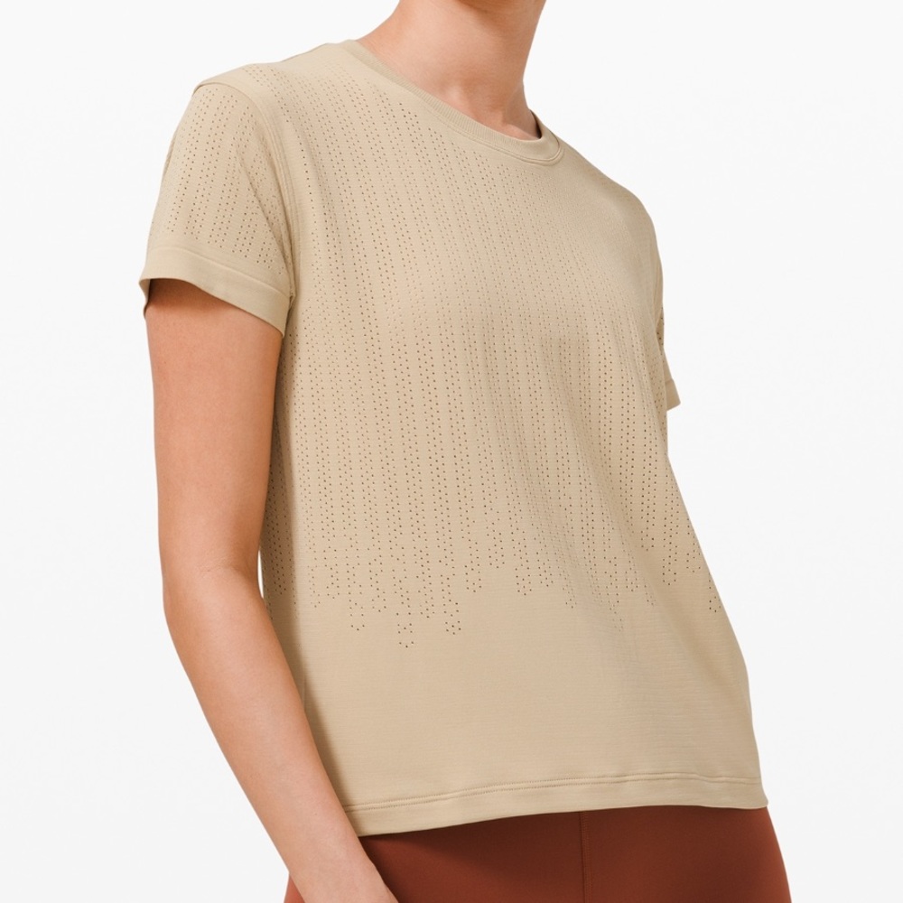 lululemon Train To Be Short Sleeve